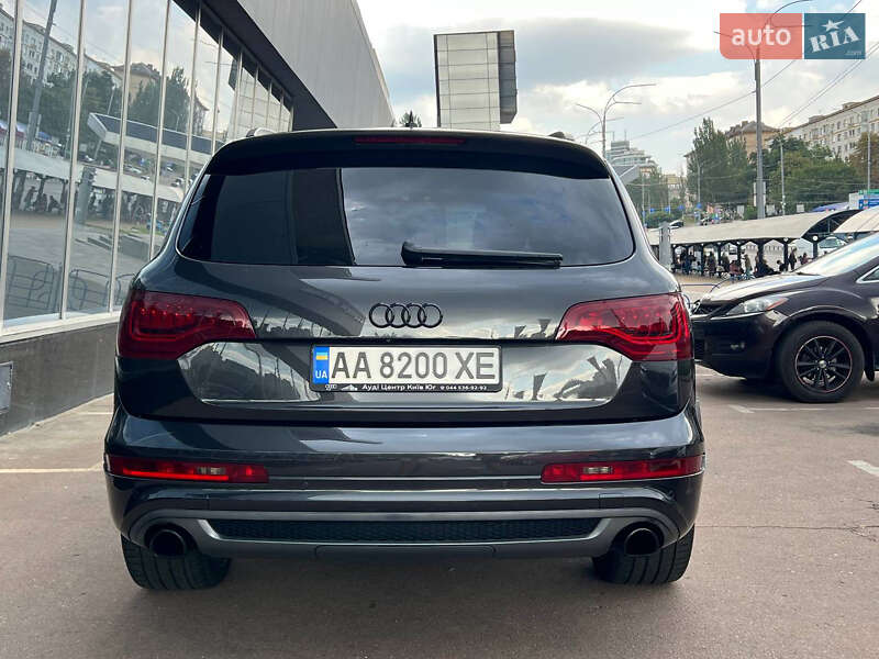 Позашляховик / Кросовер Audi Q7 2015 в Києві