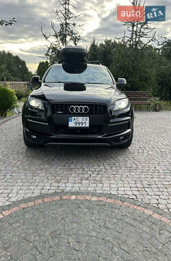 Позашляховик / Кросовер Audi Q7 2015 в Володимирі