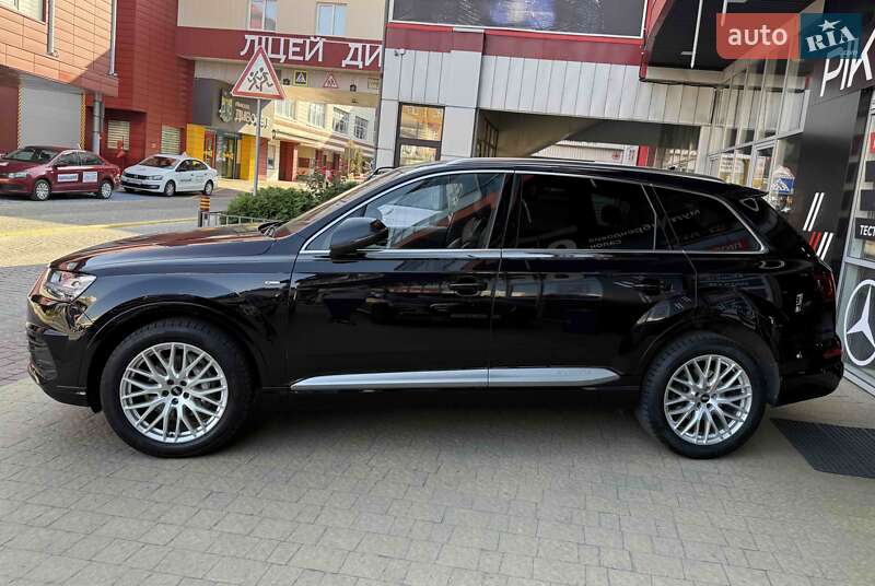 Внедорожник / Кроссовер Audi Q7 2016 в Львове