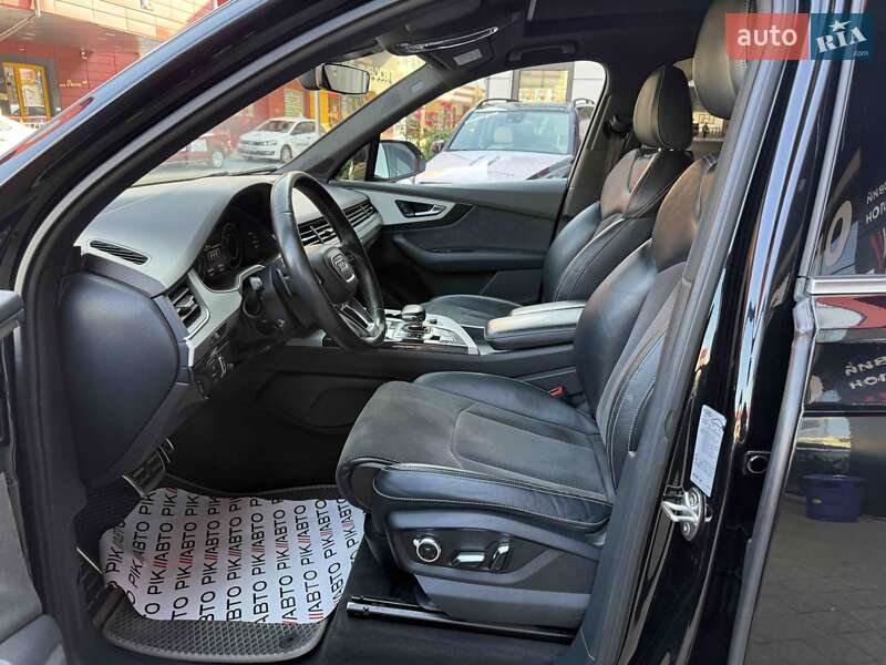 Внедорожник / Кроссовер Audi Q7 2016 в Львове