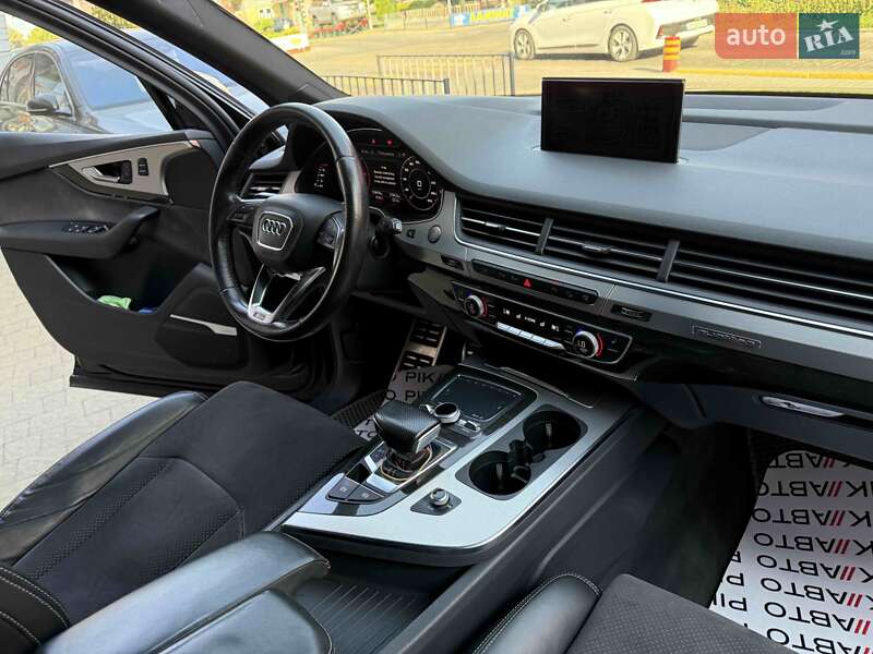 Внедорожник / Кроссовер Audi Q7 2016 в Львове