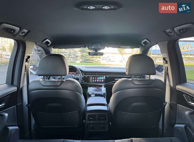 Позашляховик / Кросовер Audi Q7 2024 в Києві