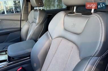 Внедорожник / Кроссовер Audi Q7 2024 в 