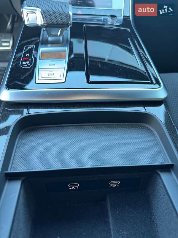 Позашляховик / Кросовер Audi Q7 2024 в Києві