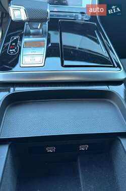 Внедорожник / Кроссовер Audi Q7 2024 в 