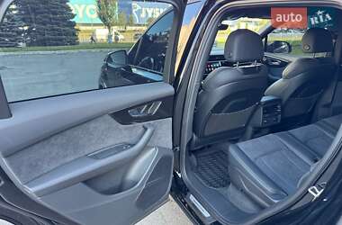 Внедорожник / Кроссовер Audi Q7 2024 в 