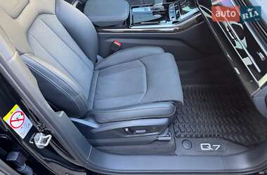 Внедорожник / Кроссовер Audi Q7 2024 в 