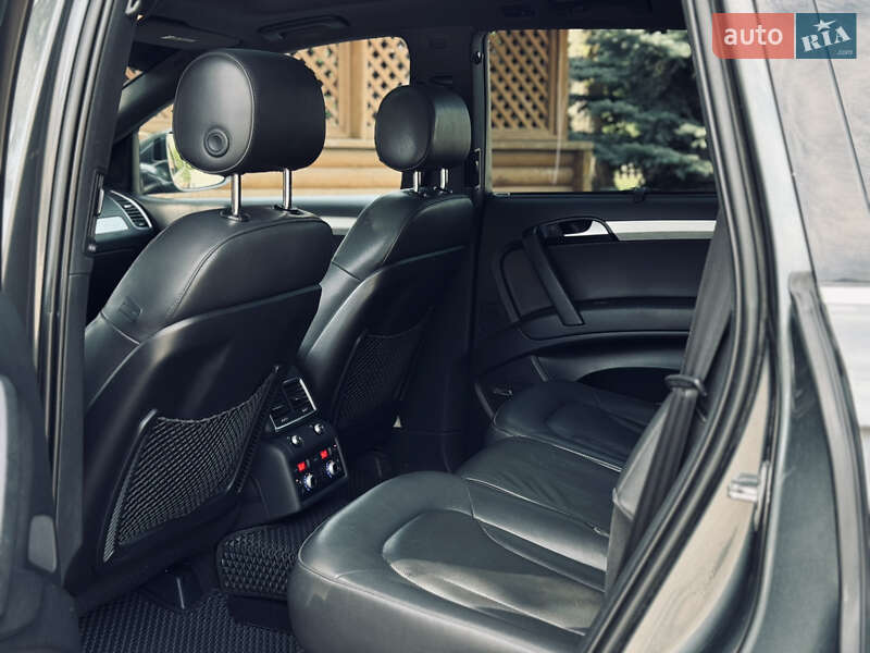 Позашляховик / Кросовер Audi Q7 2013 в Тернополі