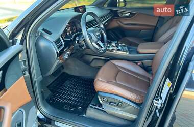 Внедорожник / Кроссовер Audi Q7 2015 в Измаиле