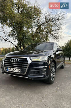 Позашляховик / Кросовер Audi Q7 2016 в Києві