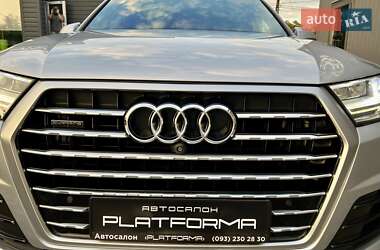 Позашляховик / Кросовер Audi Q7 2017 в 