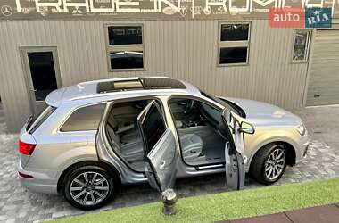 Позашляховик / Кросовер Audi Q7 2017 в 