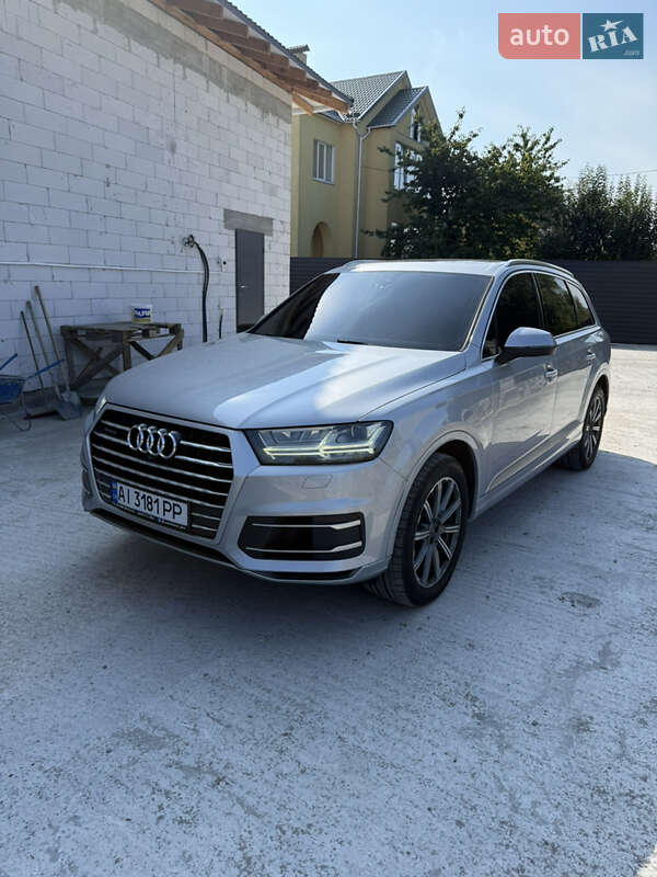 Внедорожник / Кроссовер Audi Q7 2017 в Киеве