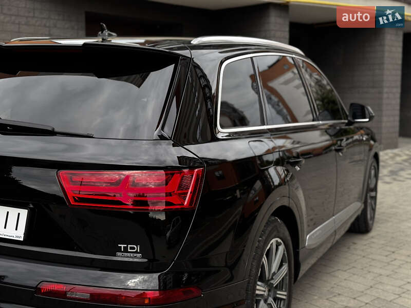 Внедорожник / Кроссовер Audi Q7 2015 в Ивано-Франковске