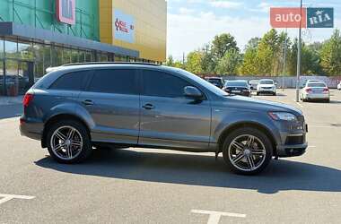 Позашляховик / Кросовер Audi Q7 2013 в 