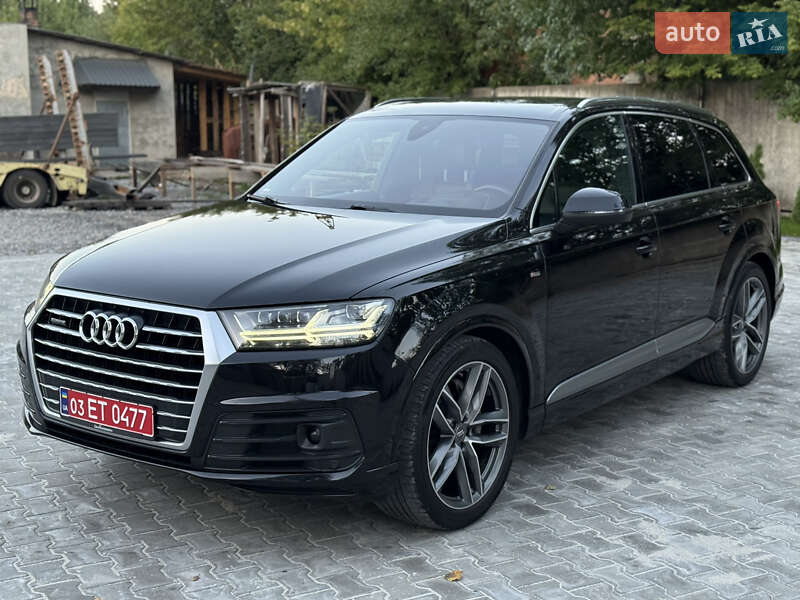 Внедорожник / Кроссовер Audi Q7 2016 в Ровно