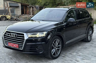 Внедорожник / Кроссовер Audi Q7 2016 в 