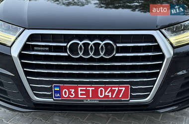 Внедорожник / Кроссовер Audi Q7 2016 в 
