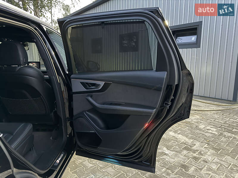 Внедорожник / Кроссовер Audi Q7 2016 в Ровно фото 86 Внедорожник / Кроссовер Audi Q7 2016 в Ровно