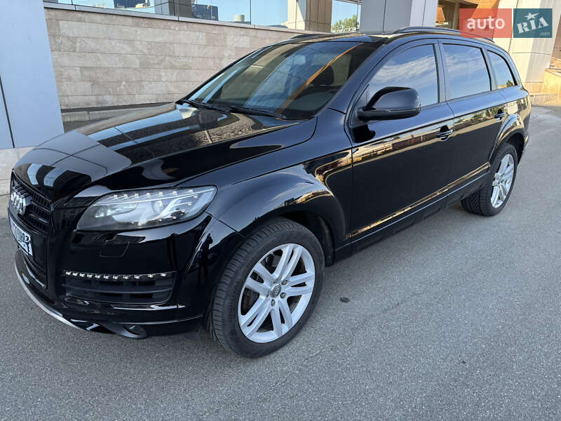 Внедорожник / Кроссовер Audi Q7 2015 в Киеве фото 16 Внедорожник / Кроссовер Audi Q7 2015 в Киеве