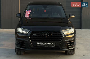 Внедорожник / Кроссовер Audi Q7 2017 в 