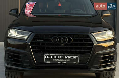 Внедорожник / Кроссовер Audi Q7 2017 в 