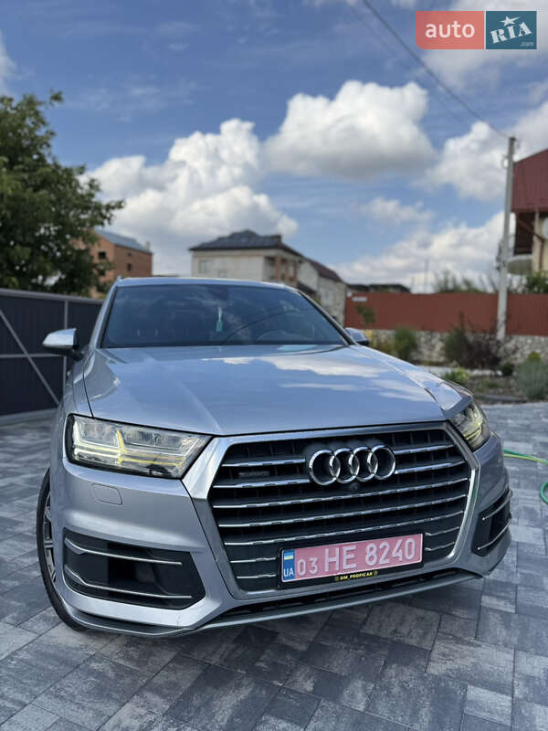 Внедорожник / Кроссовер Audi Q7 2016 в Тернополе
