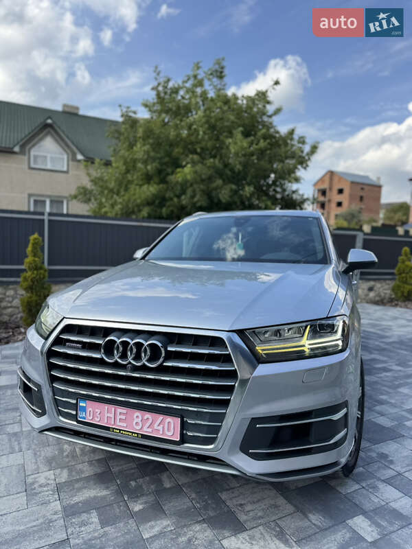 Внедорожник / Кроссовер Audi Q7 2016 в Тернополе