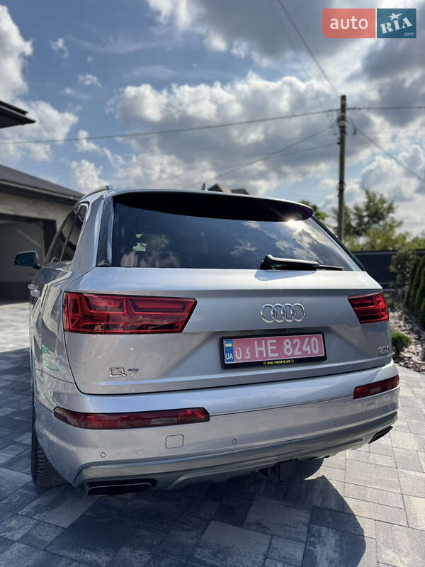 Внедорожник / Кроссовер Audi Q7 2016 в Тернополе