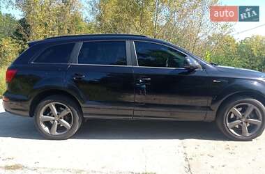 Внедорожник / Кроссовер Audi Q7 2015 в 
