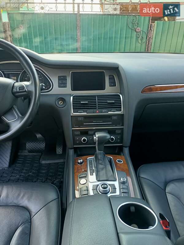 Внедорожник / Кроссовер Audi Q7 2014 в Ромнах фото 24 Внедорожник / Кроссовер Audi Q7 2014 в Ромнах