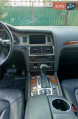 Позашляховик / Кросовер Audi Q7 2014 в 