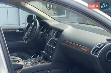 Внедорожник / Кроссовер Audi Q7 2015 в 