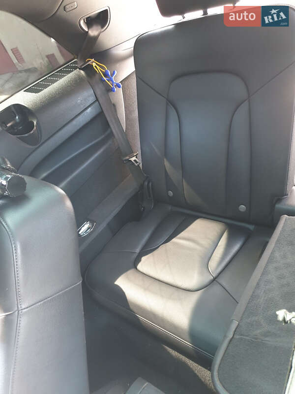 Позашляховик / Кросовер Audi Q7 2015 в Тернополі