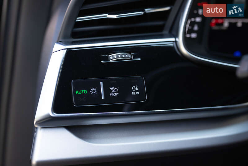 Позашляховик / Кросовер Audi Q7 2022 в Львові