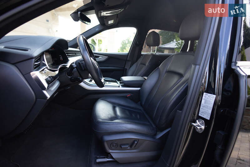 Позашляховик / Кросовер Audi Q7 2022 в Львові