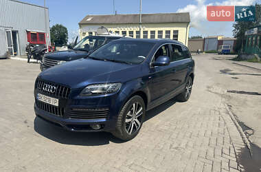 Позашляховик / Кросовер Audi Q7 2009 в 