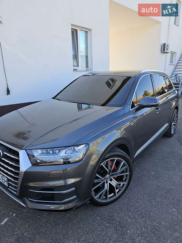 Внедорожник / Кроссовер Audi Q7 2018 в Днепре фото 10 Внедорожник / Кроссовер Audi Q7 2018 в Днепре