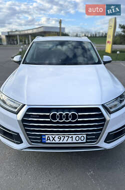 Внедорожник / Кроссовер Audi Q7 2015 в Днепре