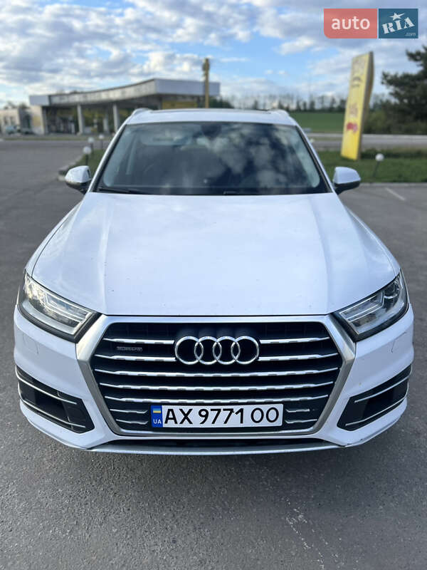 Audi Q7 2015
