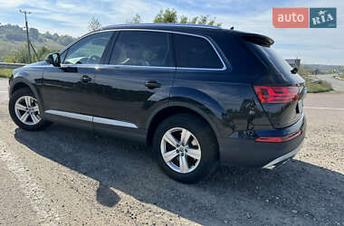 Внедорожник / Кроссовер Audi Q7 2016 в 
