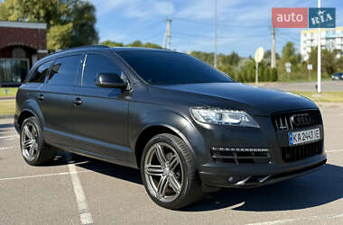 Внедорожник / Кроссовер Audi Q7 2010 в 