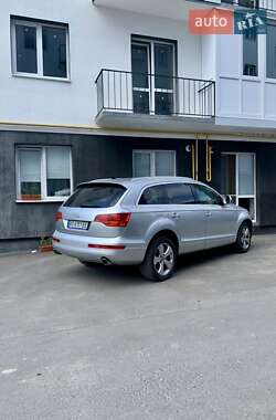 Внедорожник / Кроссовер Audi Q7 2006 в 