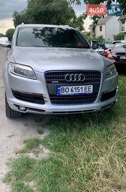Внедорожник / Кроссовер Audi Q7 2006 в 