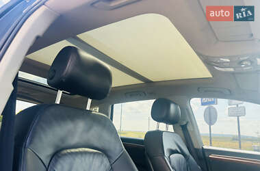 Позашляховик / Кросовер Audi Q7 2010 в 