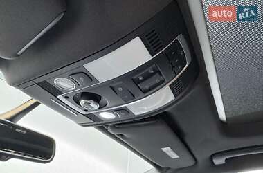 Позашляховик / Кросовер Audi Q7 2013 в 