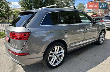 Позашляховик / Кросовер Audi Q7 2016 в 