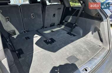 Позашляховик / Кросовер Audi Q7 2016 в 