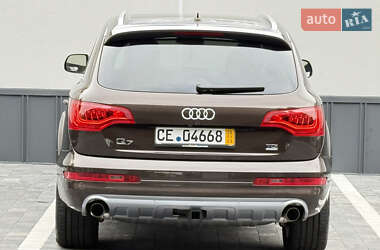 Позашляховик / Кросовер Audi Q7 2011 в 
