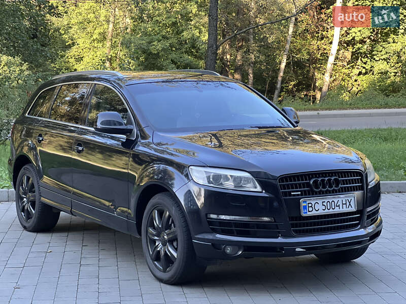 Внедорожник / Кроссовер Audi Q7 2006 в Новояворовске